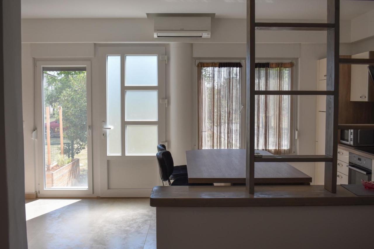 Relax & Enjoy - Marcana Apartments Buitenkant foto